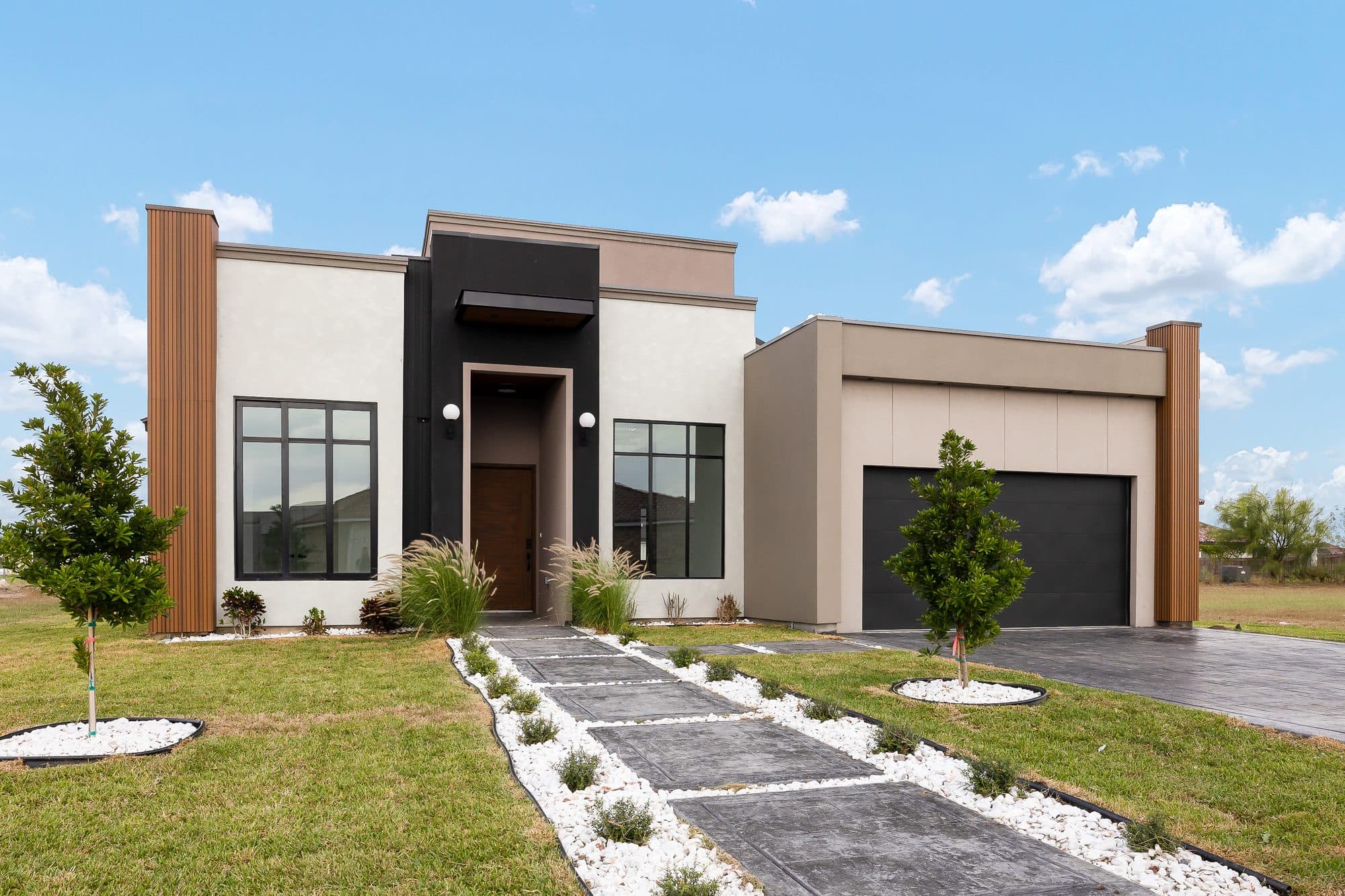 A modern Rio Grande Valley home